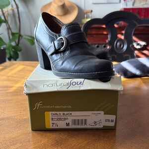 SOUL Naturalizer Black Buckle Heels